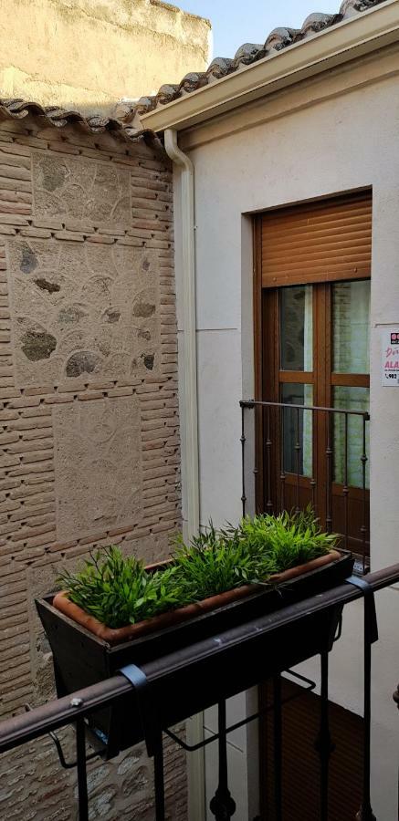 Santa Ursula 2 Dormitorios Parking Publico Por Horas A 50 M 18 Euros Dia Toledo Exterior photo